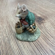 BORDER FINE ARTS BRAMBLY HEDGE