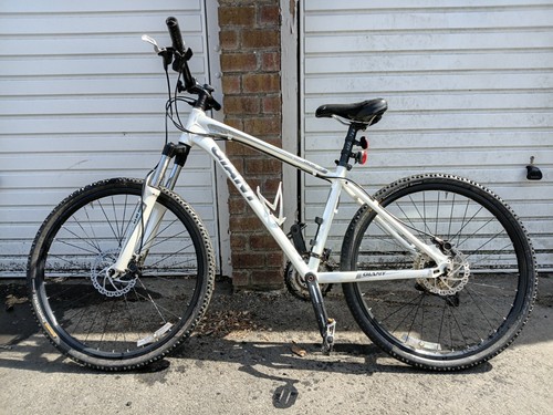 Giant talon mountain bike - w,