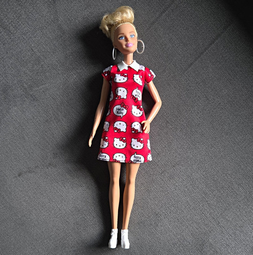 Barbie hello kitty fashion - hello,