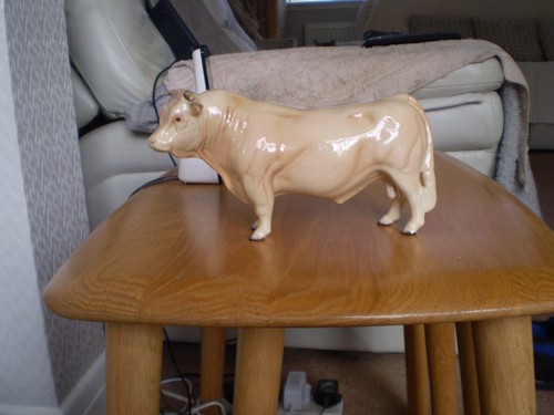 Beswick charolais bull model - beswick,