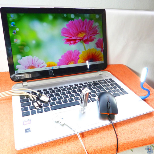 Toshiba s50 ultrabook - 15",