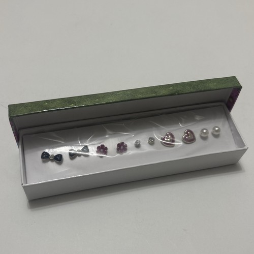 Avon pair spring earring - 5,