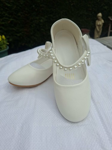 Girls cream bridesmaids shoes - bridesmaids,