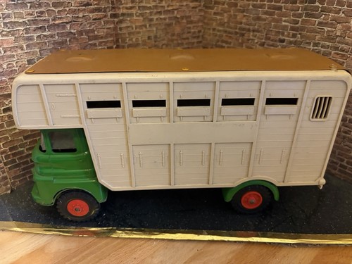 Triang jumbo horse box vintage - horse,