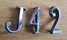 JAGUAR DAIMLER  4 , 2  & J BOOT BADGES FITS XJ SERIES  2 = NO1BD38329  4 =BD4699