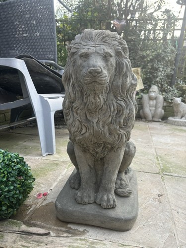 Lion statue concrete - statue, garden