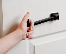 T-Pull Door Closer -