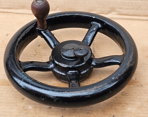 Singer 29k hand wheel - singer,