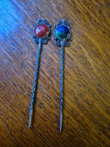 Beautiful pair vintage - beautiful,