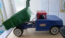 Tonka No 520 - Hydraulic Dump Truck (Tipper Truck UK)  - 1960s/70s