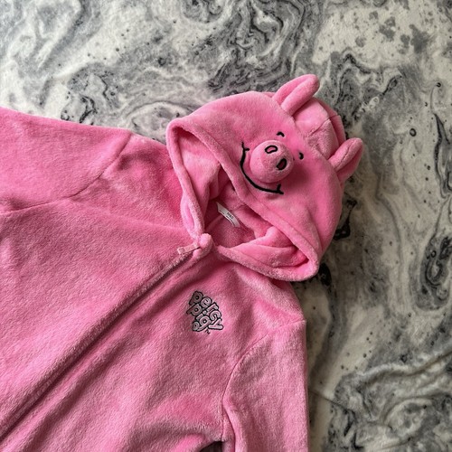 Percy pig all on lounge - pig,