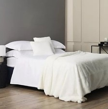 K by Kelly Hoppen Luxury Faux Fur Throw  & 2 Cushions Set Winter White RRP £105