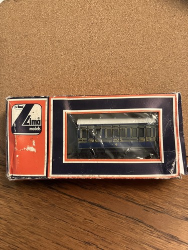 Lima model railway carriage - model,