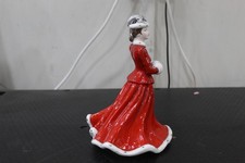 Coalport Sophie Ladies Of Fashion Fine Bone China Ice Skating Figurine 1991 8