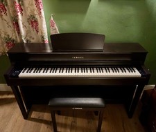 YAMAHA Clavinova CLP-635r -