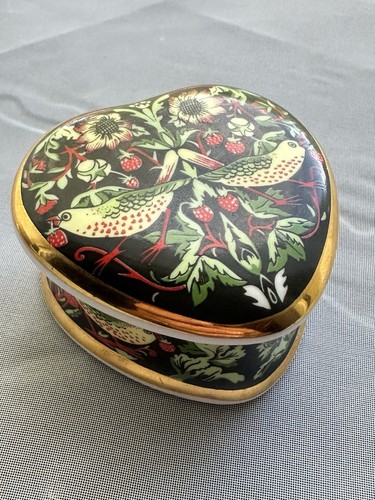 William morris trinket pill - william,