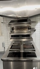 Kitchen Unit With Built-In
