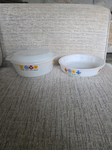 Phoenix opalware casserole - 2,