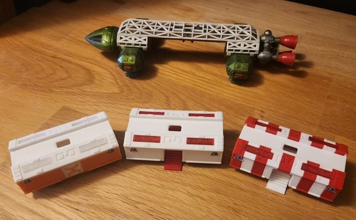 Dinky 359 space 1999 - space,
