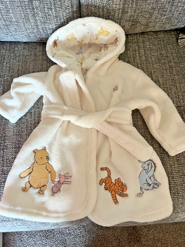 Cream winnie the pooh - tu,