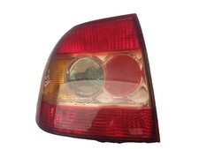 Toyota Corolla Taillight Lamp Off Side Right Rear Hatchback 2004 8155102310  