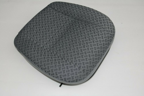 Front seat squab base - front,