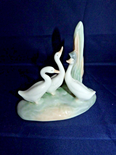 Nao lladro figurine 3 - , ducks
