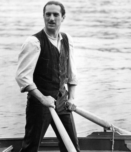 Robert niro standing a - de,
