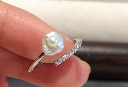 Natural keshi pearl - pearl, white