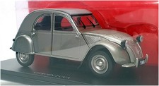 Hachette 1/24 Scale Diecast G111V012 - Citroen 2 CV A - Silver
