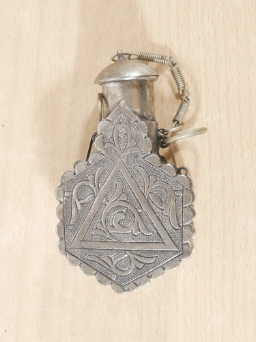 Vintage moroccan powder flask - powder,