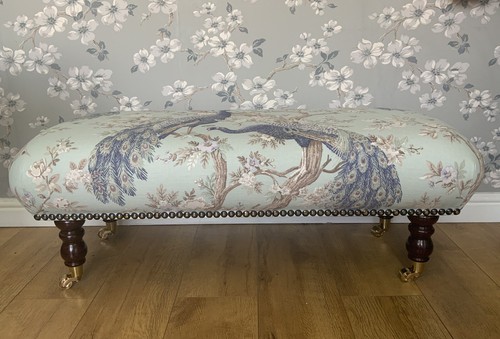 New footstool laura - a,