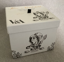 Victoria and Albert ~ Alice in