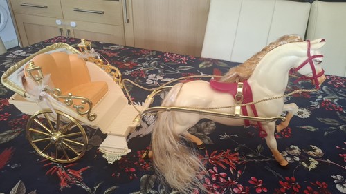 Vintage golden barbie carriage - barbie,