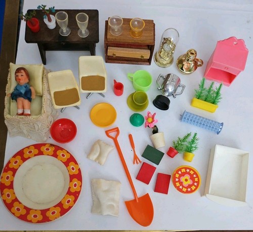 Vintage dolls house job lot - job,