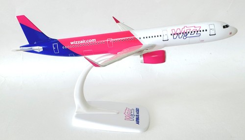 Airbus a321 wizzair snap fit - wizzair,