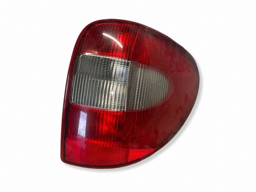 Chrysler voyager 2003 right - chrysler,