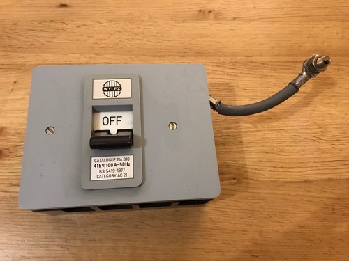 Wylex 100 amp main - hb,