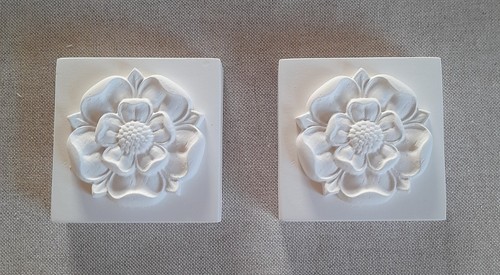 Pair tudor rose - of,