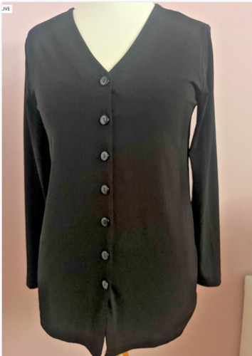 Bnwt kim v neck - bnwt,