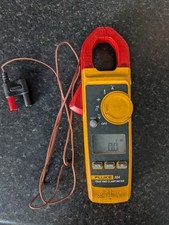 Fluke 324 True-RMS Clamp Meter with Temperature & Capacitance 400 A 600V AC/DC