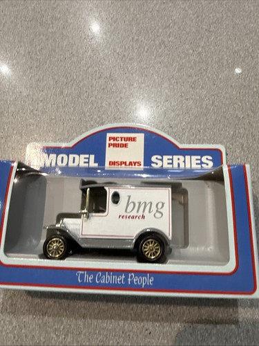 Lledo model van picture - van,