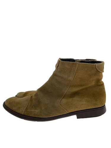 Camper scratches boots - /,