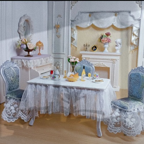 Scale dolls house - 1/6,