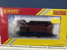 HORNBY R3754 0-4-0 TANK ENGINE