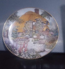 Lilliput Lane Plate -Wishing Well Cottage -Limited Edition- Cert of Authenticity
