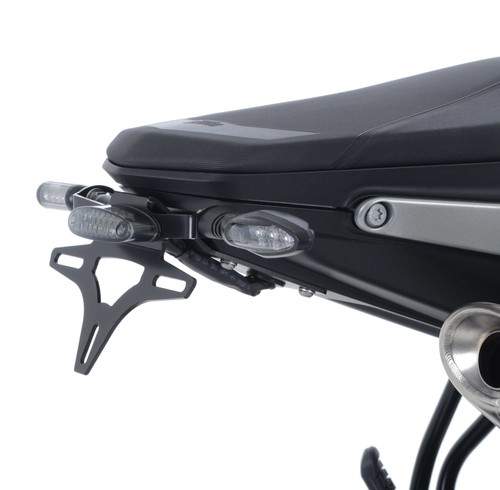 Tail tidy fender - tail,