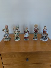 Five capodimonte style - five,