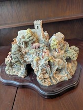 Lilliput Lane St. PETERS COVE - 1989 Godshill ISLE OF WIGHT. limited edition 