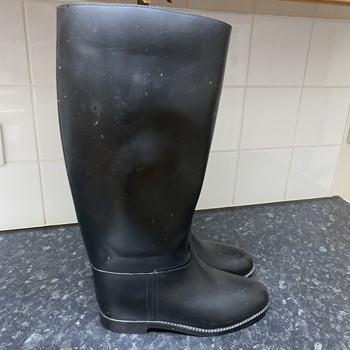 Toggi black horse rubber - toggi,